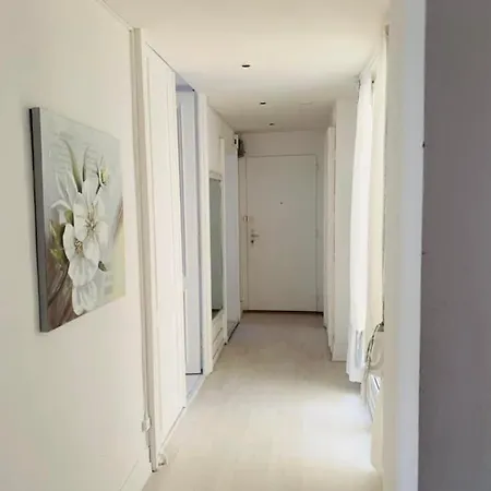 Appartment Montreux דירה *
